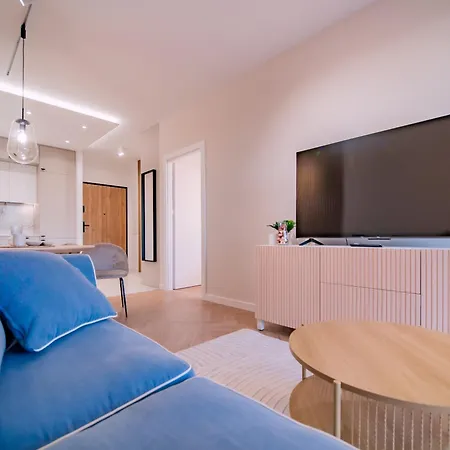 Champion's Bay Apartment *