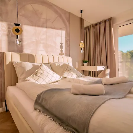 Champion's Bay Apartment