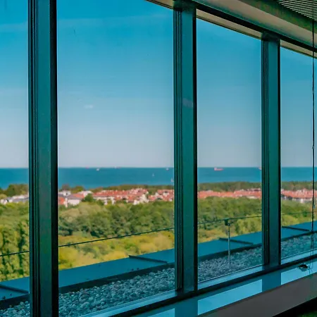 Champion's Bay Apartment