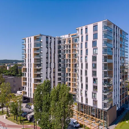 Champion's Bay Apartment *